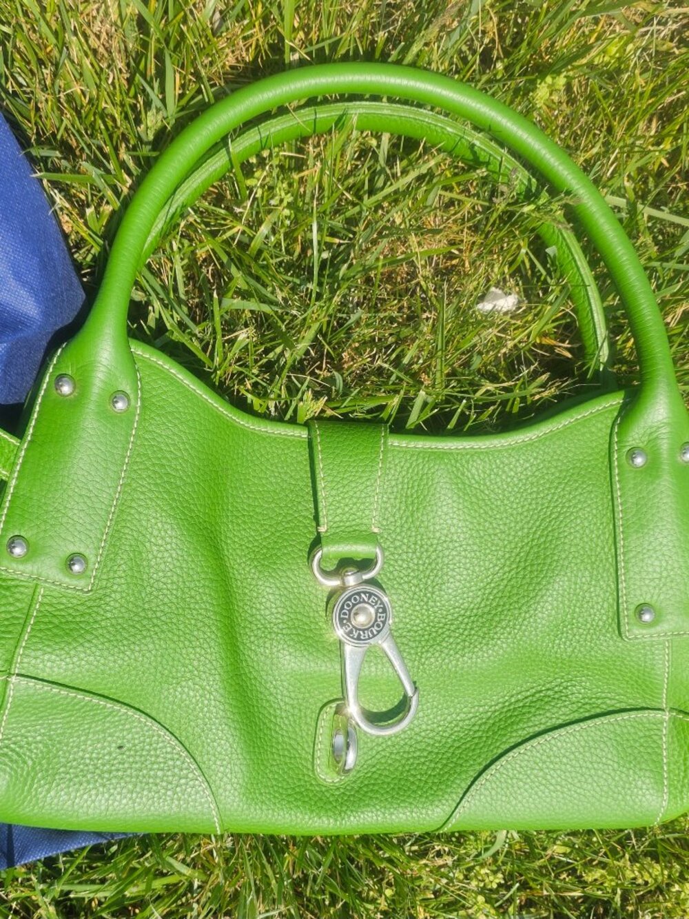 Dooney and Bourke logo lock bag